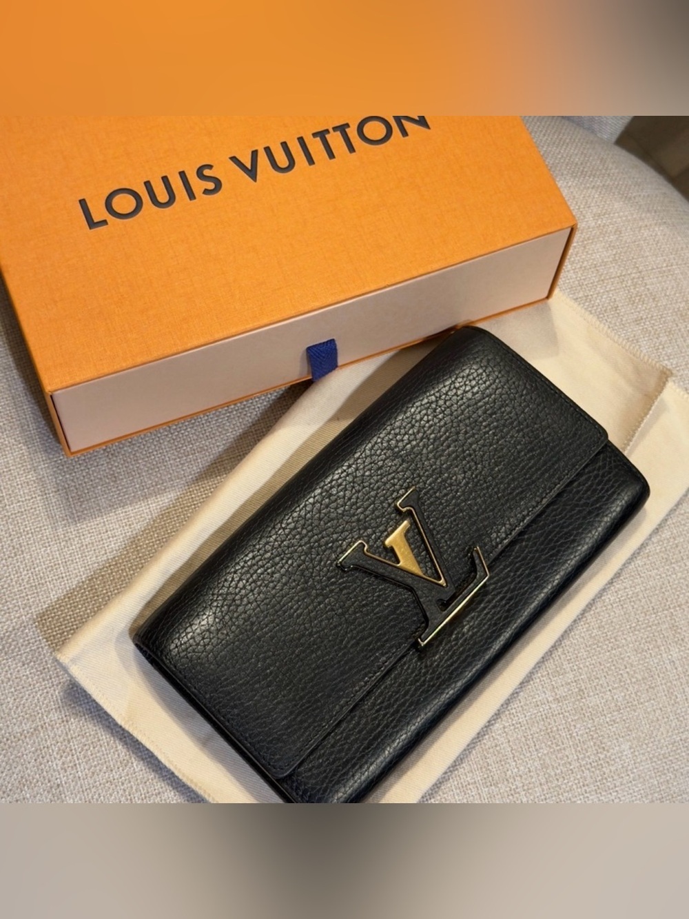 LOUIS VUITTON Capucines Taurillon Black Pink Leather Gold LV Buckle Large Wallet - Picture 1 of 16